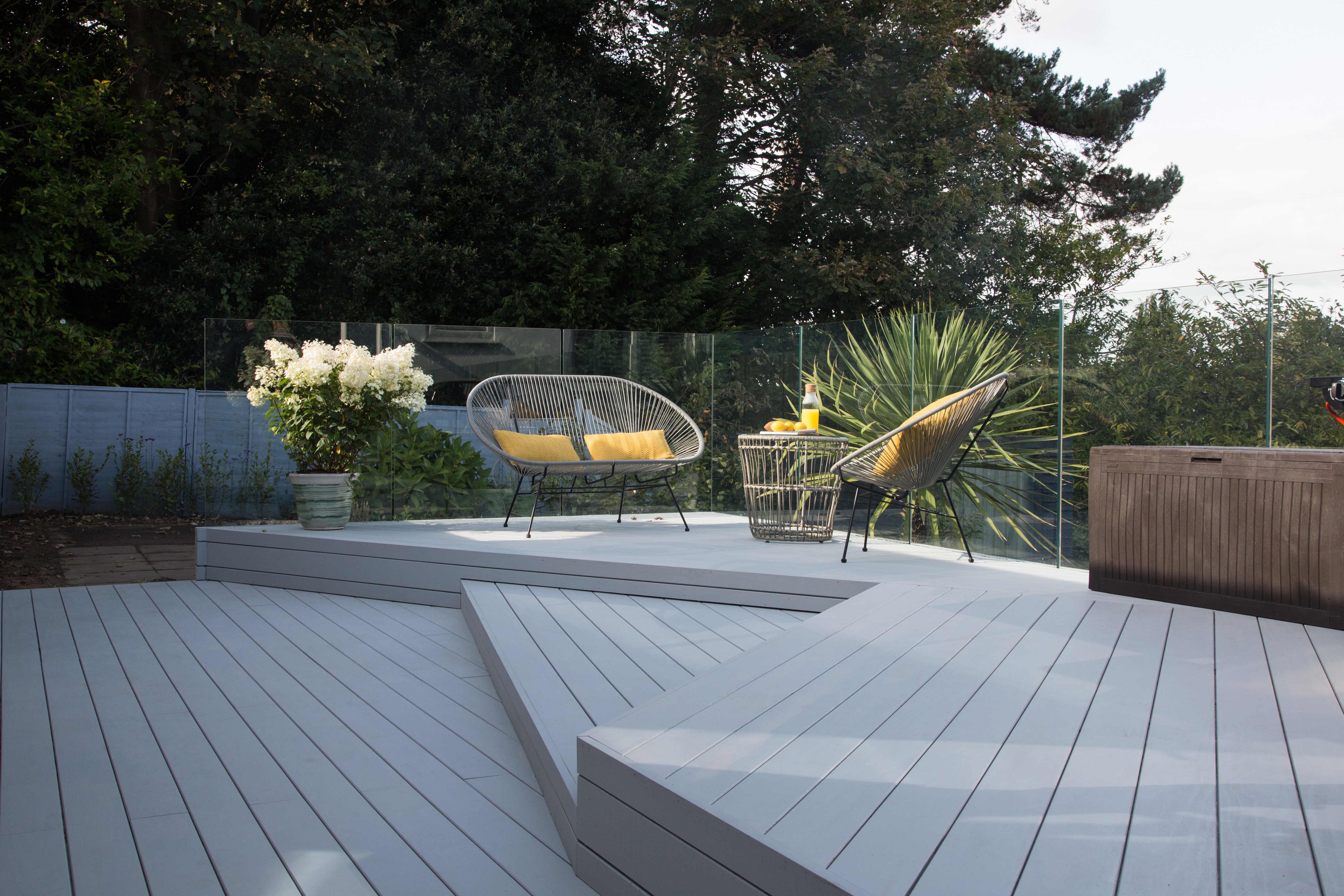 Karl Harrison Designs Accoya® Decking with Exterpark Magnet System for an Ugly House